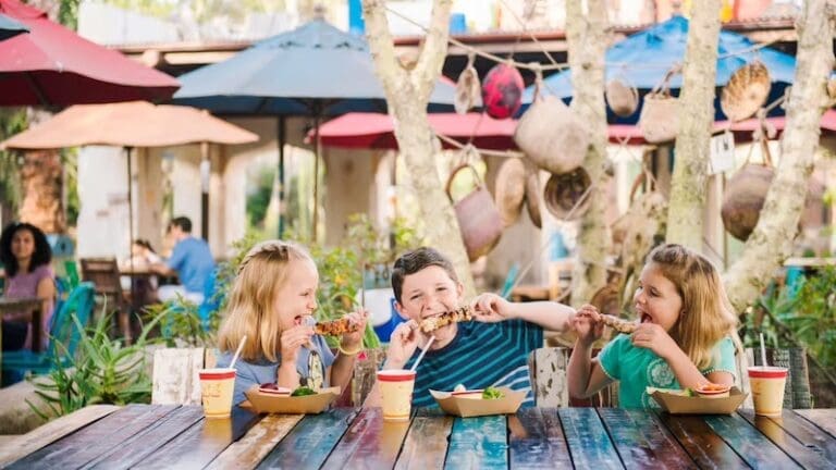 Disney World Promo: Kids (Ages 3 to 9) Play & Dine for 50% Off