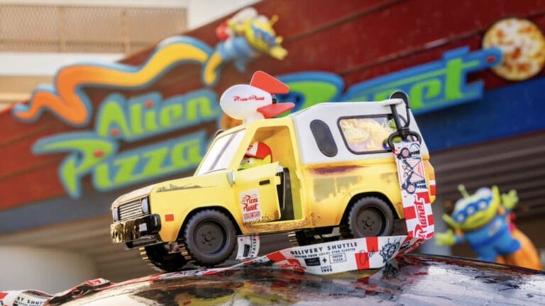 OOOOOOHHH! New Pizza Planet Truck Popcorn Bucket at Disneyland!